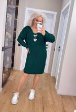 Жіноча в’язана сукня з ажурними рукавами смарагд 00401