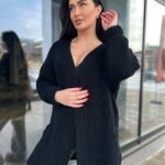 Жіночий в’язаний кардиган оверсайз чорного кольору 00360