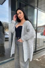 Жіночий в’язаний кардиган оверсайз сірого кольору 00359
