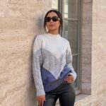 Жіночий в’язаний светр з низьким горлом 00393