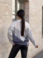 Жіночий в’язаний светр з низьким горлом 00393