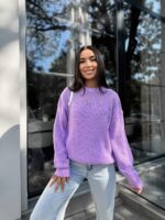 Жіночий в’язаний светр з низьким горлом бузковий 00379