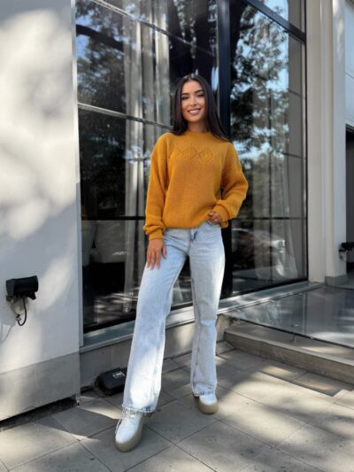 Жіночий в’язаний светр з низьким горлом гірчиця 00377