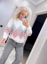 Жіночий в’язаний светр з низьким горлом молочний 00364