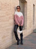 Жіночий в’язаний светр з низьким горлом молоко-бузок-синій 00394