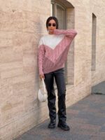 Жіночий в’язаний светр з низьким горлом молоко-бузок-синій 00394