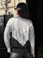 Жіночий в’язаний светр з низьким горлом молоко-сірий-чорний 00397