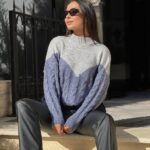 Жіночий в’язаний светр з низьким горлом сірий-джинс-синій 00396