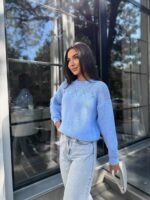 Жіночий в’язаний светр з низьким горлом світло-блакитний 00374