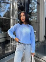 Жіночий в’язаний светр з низьким горлом світло-блакитний 00374