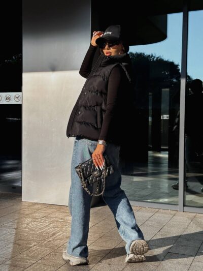 Жилетка жіноча чорна коротка 00380