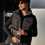 Жилетка жіноча чорна коротка 00380