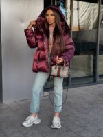 Пуховик жіночий оверсайз кольору бургунді 00420