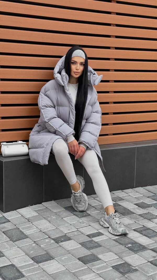 puhovyk-zhinochyj-oversajz-sirogo-koloru-00430-vf-m511-gray-5 Пуховик жіночий оверсайз сірого кольору 00430