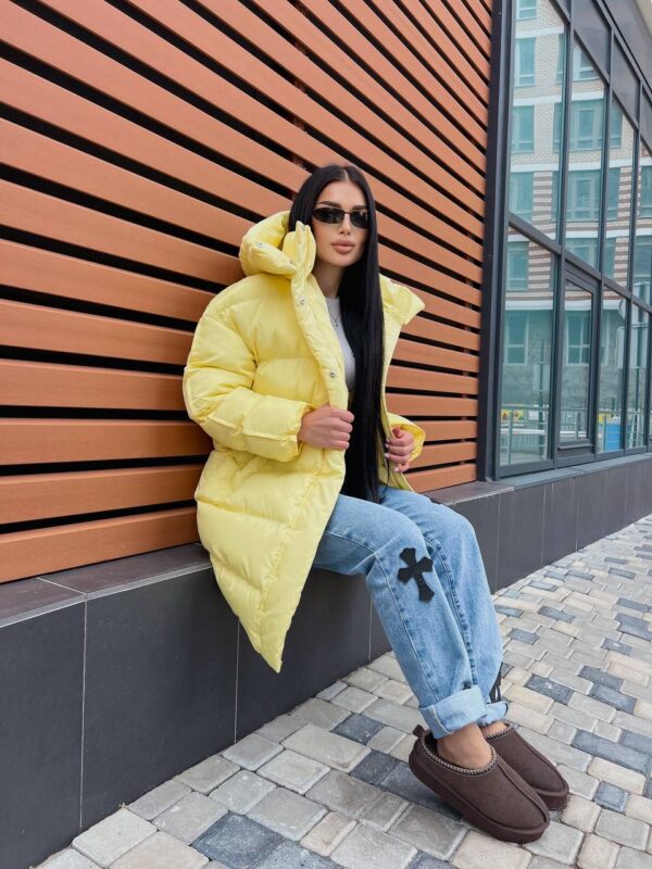 puhovyk-zhinochyj-oversajz-zhovtogo-koloru-00432-vf-m511-yellow-11 Пуховик жіночий оверсайз жовтого кольору 00432