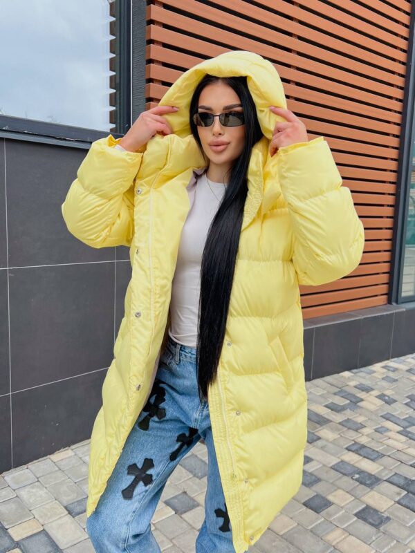puhovyk-zhinochyj-oversajz-zhovtogo-koloru-00432-vf-m511-yellow-7 Пуховик жіночий оверсайз жовтого кольору 00432