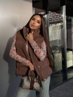 Жилетка жіноча коричнева коротка 00416