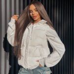 Жилетка жіноча молочна коротка 00417