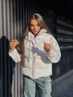 Жилетка жіноча молочна коротка 00417