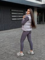 Жилетка жіноча сіра коротка 00415