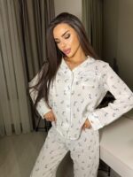 Жіноча піжама з сорочкою та штанами в квітку блакитного кольору 00440