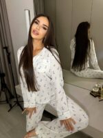 Жіноча піжама з сорочкою та штанами в квітку блакитного кольору 00440