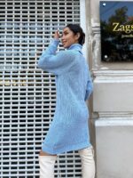 Жіноча в'язана сукня з горлом блакитного кольору 00443