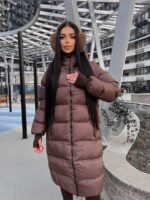 Жіночий зимовий пуховик з чотирма кишенями шоколадного кольору 00449