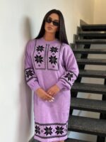 Жіноча в’язана сукня з етнічним малюнком бузкового кольору 00469