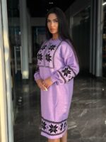 Жіноча в’язана сукня з етнічним малюнком бузкового кольору 00469