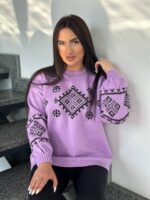 Жіночий светрик з етнічним візерунком бузкового кольору 00463