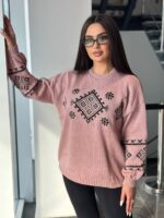 Жіночий светрик з етнічним візерунком кольору світла пудра 00465