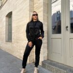 Жіночій спортивний велюровий костюм чорного кольору 00508