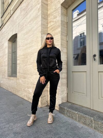 Жіночій спортивний велюровий костюм чорного кольору 00508