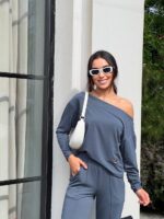 Жіночий костюм зі спущеним плечем графітового кольору 00505