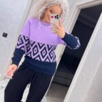 Жіночий светр з візерунком бузково – синього кольору 00484