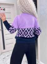 Жіночий светр з візерунком бузково – синього кольору 00484