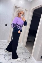 Жіночий светр з візерунком бузково – синього кольору 00484