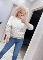 Жіночий светр з візерунком молочно-бежевого кольору 00483