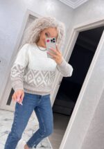 Жіночий светр з візерунком молочно-бежевого кольору 00483