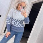 Жіночий светр з візерунком сіро-синього кольору 00485