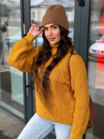 Жіночий светрик з горловиною гірчичного кольору 00476
