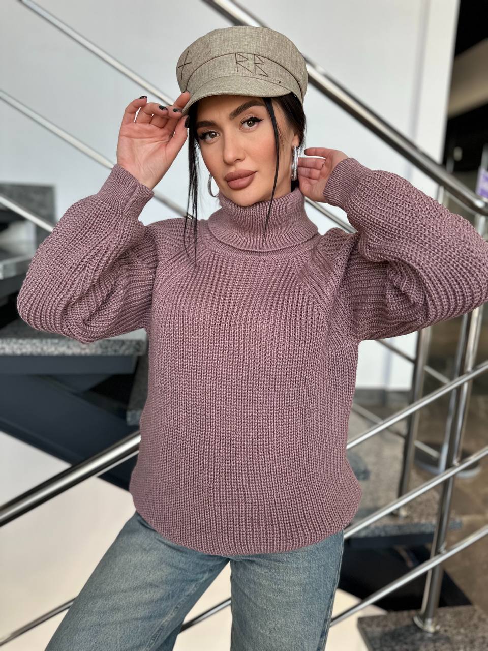zhinochyj-svetryk-z-gorlovynoyu-koloru-temna-pudra-00481-lm-5022-darkpowder-3 Жіночий светрик з горловиною кольору темна пудра 00481