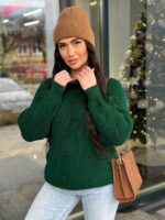 Жіночий светрик з горловиною смарагдового кольору 00474
