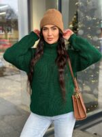 Жіночий светрик з горловиною смарагдового кольору 00474