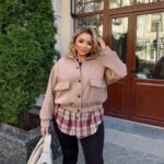 (Копія)Жіночий бомбер на кнопках кольору шоколад 00540 00541