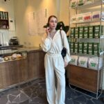 (Копія)Жіночий легкий велюровий костюм з капюшоном чорного кольору 00626 00627