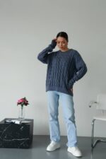 (Копія)Жіночий в’язаний однотонний светр чорного кольору 00594 00595