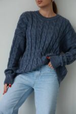 (Копія)Жіночий в’язаний однотонний светр чорного кольору 00594 00595