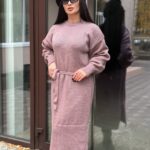 Жіноча сукня з поясом кольору темна пудра 00576